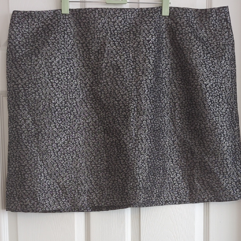 Elegant Black and Silver Women's Skirt